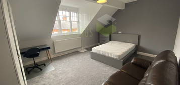 6 bed shared accommodation to rent