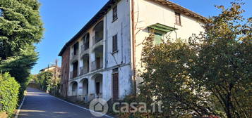 Casa indipendente in Via Leggiuno