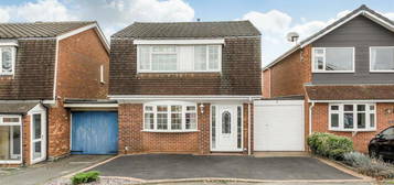 3 bedroom link detached house for sale