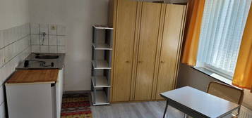 1 Zimmer , möbliert , tel.nr. 020384730