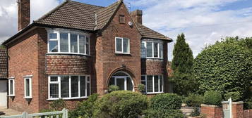 5 bedroom detached house to rent