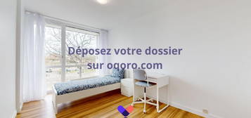 Appartement meublé  à louer, 5 pièces, 4 chambres, 80 m²