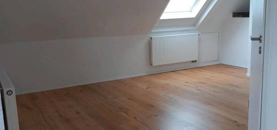 Wohnung zu vermieten 2,5 Zimmer Balkon