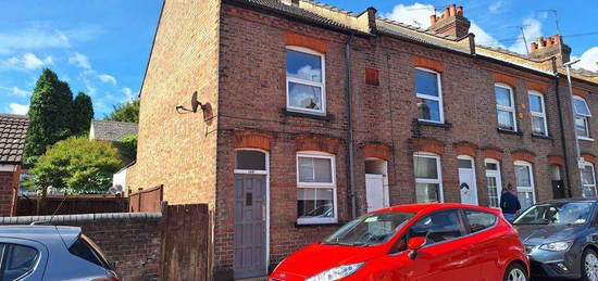 Terraced house to rent in New Town Street, Luton LU1