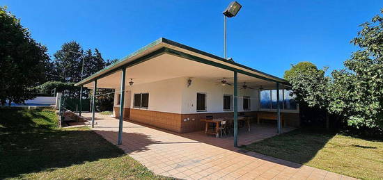 Casa rural en urbanización Los Guarales en Barrios rurales del norte, Zaragoza