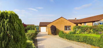 3 bed detached bungalow for sale