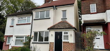 Semi-detached house to rent in Crescent Road, Warley, Brentwood CM14