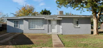 15 Reynolds Pl, Roswell, NM 88203