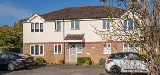 Flat for sale in Rosemary Lane, Horley RH6