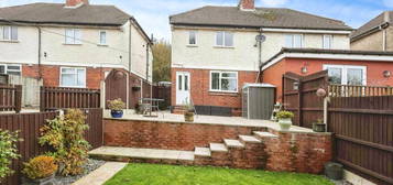 2 bedroom semi-detached house for sale