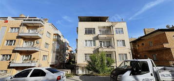 BATUHAN GENÇ'DEN SAĞLIK MÜDÜRLÜĞÜ YANI 3+1 KOMBİLİ SATILIK DAİRE