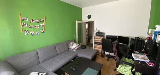 ***HAFENVIERTEL-2 Zimmerwohnung im gepflegten Haus mit Wannenbad & EBK***