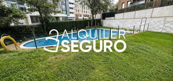 Piso de alquiler en Juan José López Ibor, Hervencias