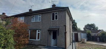 3 bed semi-detached house for sale