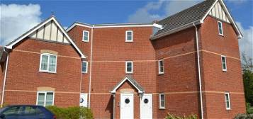 Flat to rent in Weybrook House, Andover, Hampshire SP10