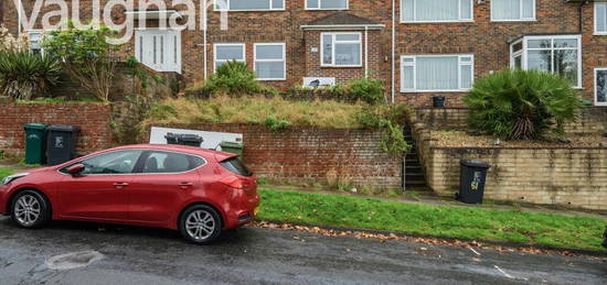 6 bedroom terraced house