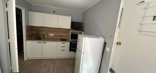 Appartement meublé refait à neuf 30m² proche facs et tram