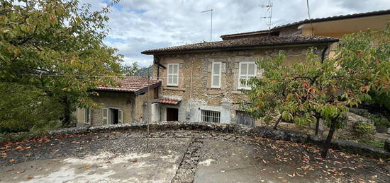 Villa plurifamiliare via Abate, Arpino