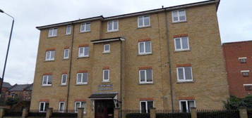 2 bed flat to rent