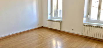 Location appartement 3 pièces 101 m²