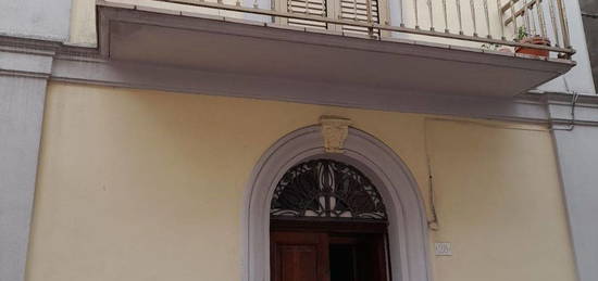 Casa indipendente in vendita in via Roma, 7