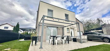 Maison 6 pièces 130 m²