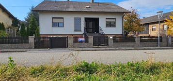 Bungalow am Stadtrand mit schöner Aussicht