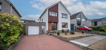 3 bed detached house for sale