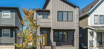 1078 E Copperfield Blvd SE, Calgary, AB T2Z 5E9