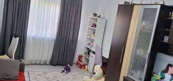 Apartament 3 decomandate Cornitoiu Olimp 2/4 centrala 2gr sanitare