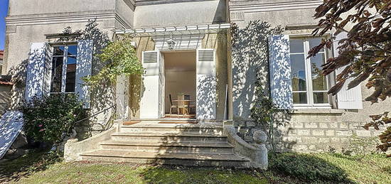 Maison  à vendre, 6 pièces, 4 chambres, 95 m²