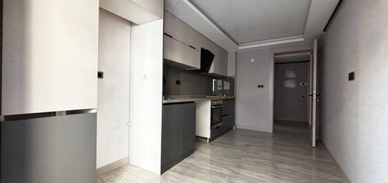 LEVENT'TEN SIFIR BNADA 2+1+E.BANYOLU 110 M2 TAM MERKEZDE OTURUMA HAZIR LKS YAPILI ASANSRL