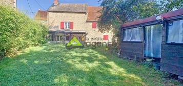 Maison de village 2 étages  à vendre, 6 pièces, 4 chambres, 198 m²