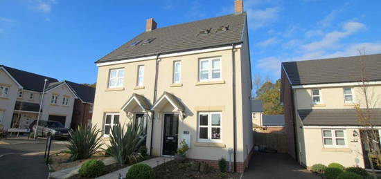 3 bedroom semi-detached house for sale