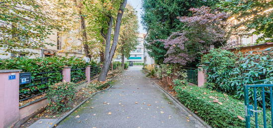 3c rue des Mineurs - résidence de standing - en étage élevé ascenseur - lumineux et jolie 3 pièces incluant agréable balcon/parking/cave/cuisine équipée