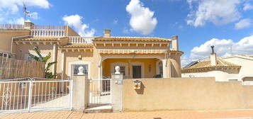 Casa adosada en calle La Celestina en Ciudad Quesada, Rojales