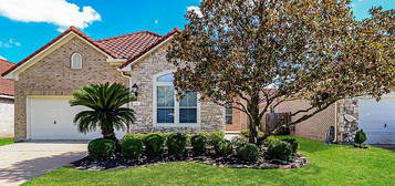 5 Peachtree Ct, Jersey Village, TX 77064