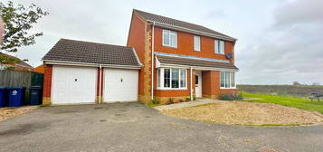 4 bed detached house for sale