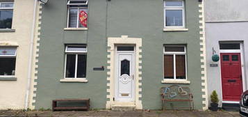 2 bedroom terraced house