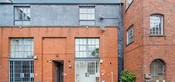 Flat to rent in Vittoria Street, Birmingham B1