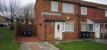 3 bedroom semi-detached house to rent