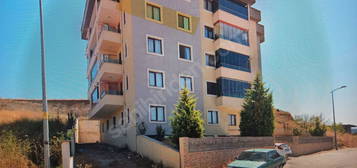 1+1 yemin eşyalı ara kat daire