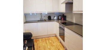 Flat to rent in Central Reading - Heart Of Town, Reading RG1