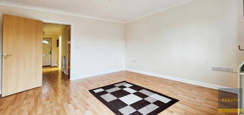 3 bedroom end of terrace house