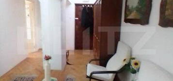 Apartament 3 camere, mobilat, balcon spatios