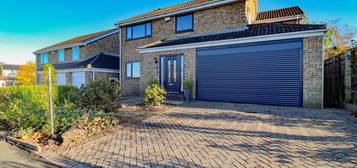 4 bed detached house for sale