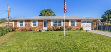 635 Shaftsbury Ct, Lexington, KY 40505