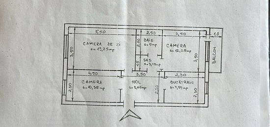 Apartament cu 3 camere decomandat, in zona Podu Ros - Odeon