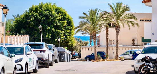 Piso en venta en Calle Joaquin Sabina, 16, Carboneras