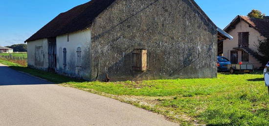 Ancien corps de ferme sur  une parcelle de 1269 m2